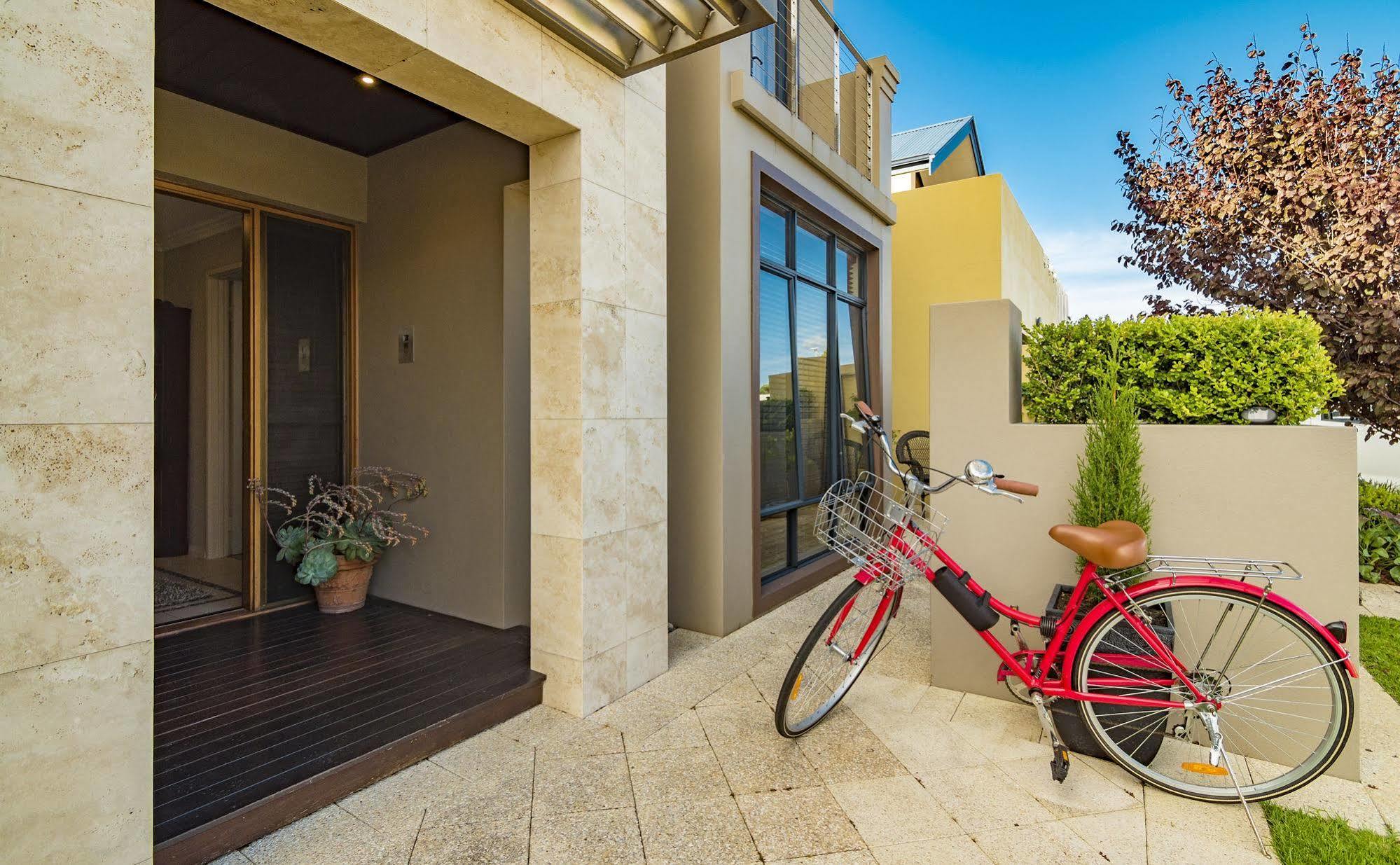 The Beach House At Bayside Albany Exterior photo